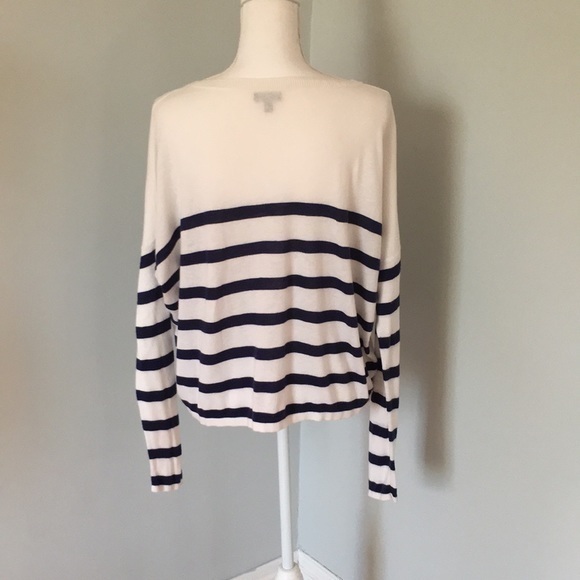 EXPRESS blue & white striped long sleeved sweater - Picture 2 of 6